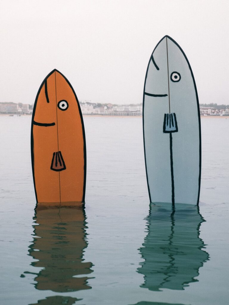 jean jullien surfboards fernand surfboards illustration dezeen 2364 col 6 scaled